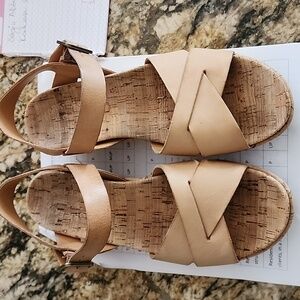 Kork-ease Myrna leather sandals.  Size 9. Natural